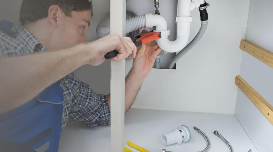 Local water heater installation in Savonburg, KS